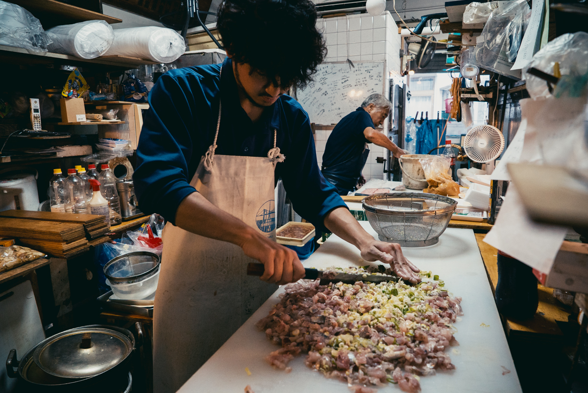魚米商店の店頭